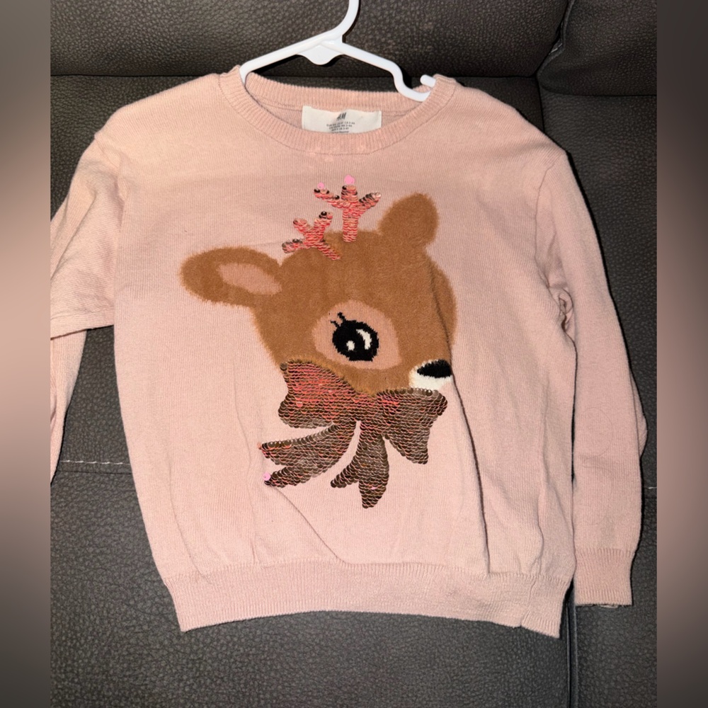 H&M | blush reindeer sweater with color changing sequins, size 4t